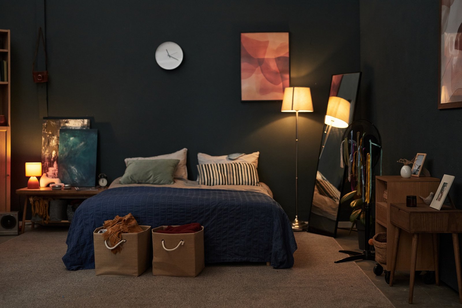Leeres Schlafzimmer in einer neuen Wohnung